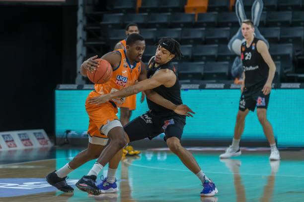 劳的外号是 劳的外号是