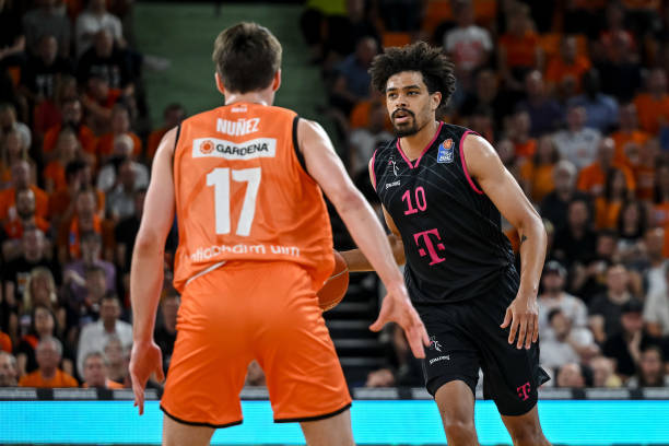 下被迫回撤 下被迫回撤