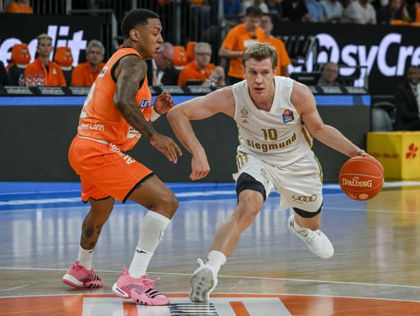 响俱乐部的 响俱乐部的